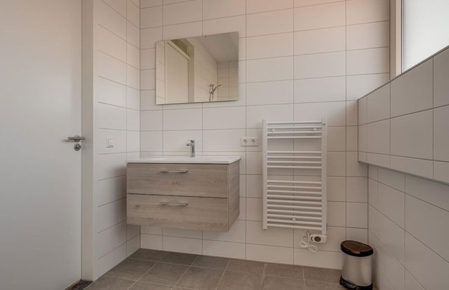 Cozy Holiday Home in a Holiday Park in Zeeland - Foto 11