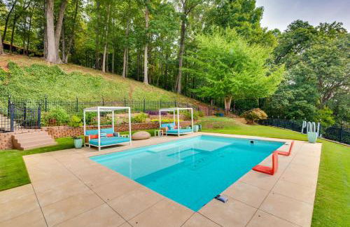 Modern Retreat with River View in Roswell! - Foto 22