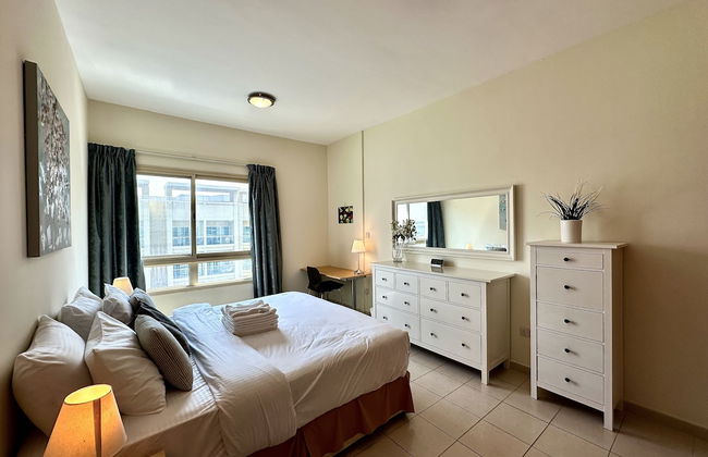 Lux BnB I Turia Tower I Lake & Garden View - Photo 2