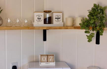 The Gatwick Cabin With Airport Parking Available - Foto 4