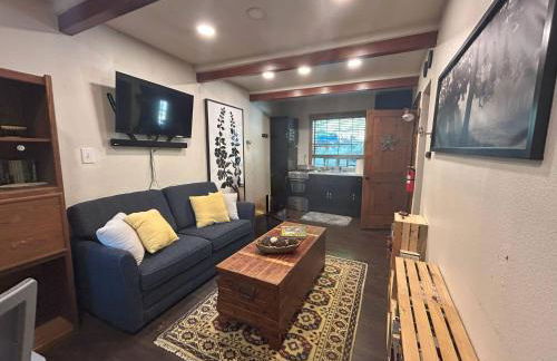 Secluded Off-Grid Retreat> Cabins+Hiking+Waterfall - Foto 26