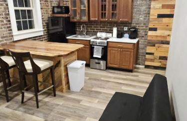 Modern 1BR Apartment in GREAT Location Unit 203 - Foto 2