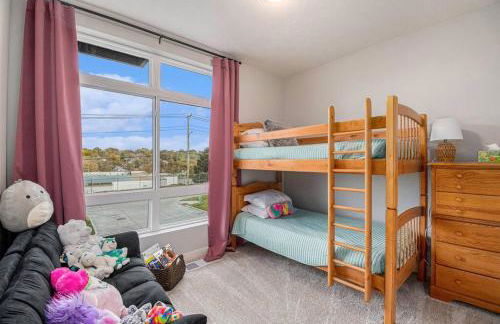 Luxurious Midtown Retreat with Elevator Access - Foto 27