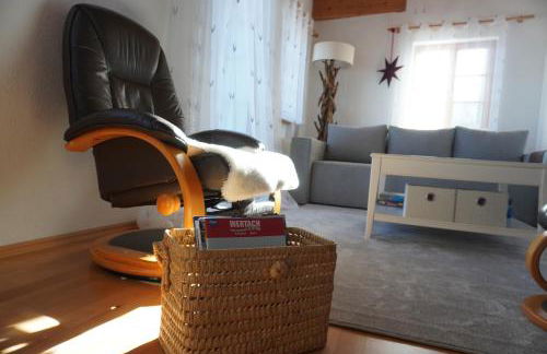 FeWo BergZeit auf 1000 m Höhe mit Balkon, Parkplatz, WLAN, Küche - Photo 11