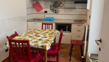 Piazza Farnese - Photo 3