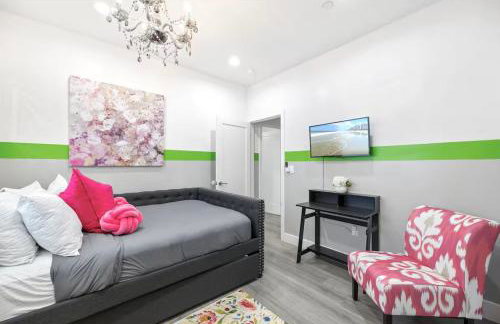 E - 2 Homes - Sleeps 26 by Universal - Patio -Games - FIFA SoFi World Cup - Foto 27