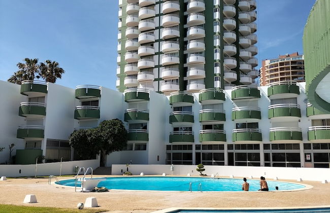 Amazing Green Tower 3 Castle Flat With Balcony - Photo 2