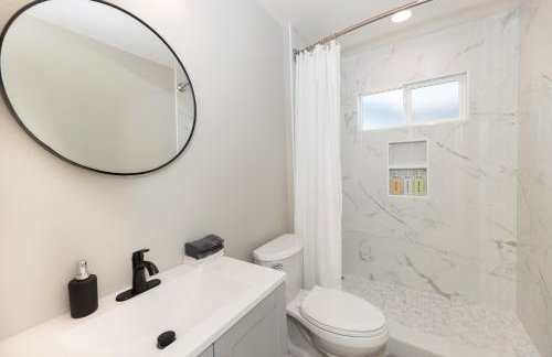 Comfortable Willow Glen Home w Central AC&Heater - Foto 77