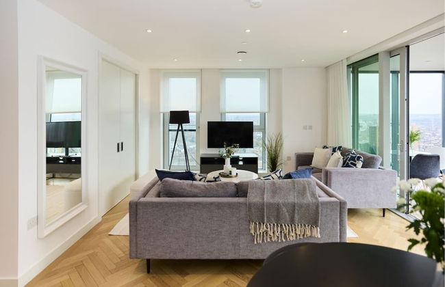 The Southwark Heights -modern 3-bedroom Flat With City Views - Photo 10
