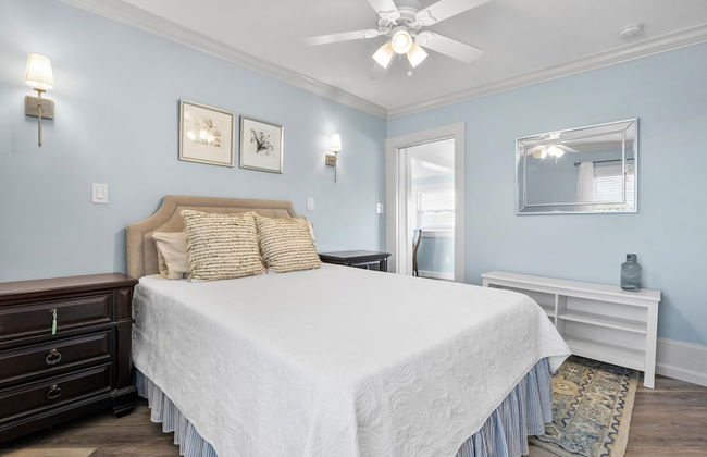 Eagles Nest at Villas on the Bay Retreat for 4! - Photo 4