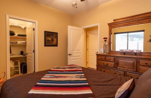 Oasis Villa With Pool, Putting Green & Pool Table - Photo 40