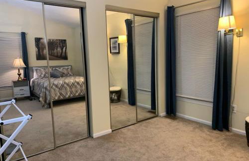 Townhouse with High Speed WiFi & Free Parking - Foto 6