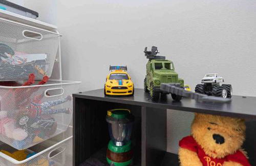 Luxe Mt. Rainier Lodge w/ Hot Tub-AC-Game Room - Foto 4