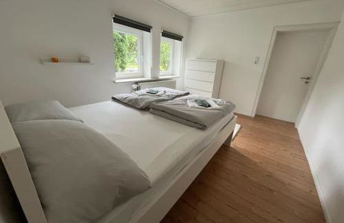 Altes Bauernhaus in der Natur - Foto 8