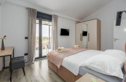 Moderne Villa mit Privatpool, Meerblick, Babybett, BBQ, klimatisierte Schlafzimmer - perfekt zum Biken - Photo 23