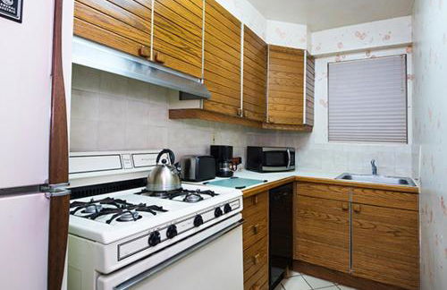 Murray Hill East Suites - Extended Stay - Photo 21