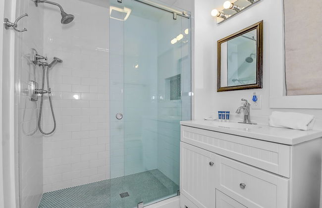 Seaside Cottage "sea Shack" Adorable Tupelo Street, Sleeps 4 1 Bedroom Home by RedAwning - Foto 8