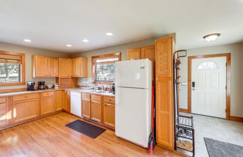 Columbia Falls Private Retreat Pool Table and Deck! - Foto 11