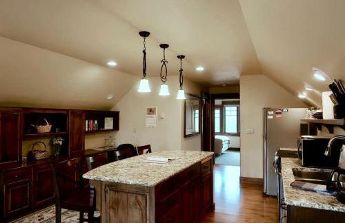 Deluxe Getaway Rental in a Mountain Cabin near Lake McDonald, Montana - Foto 52