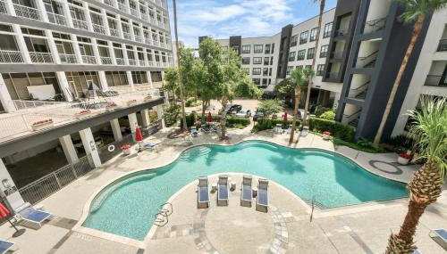 Skyline King Beds Retreat 2BR 2BA Near NRG Medical Center Galleria Mall - Foto 3
