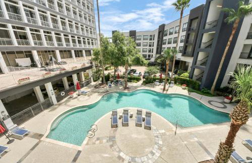 Skyline King Beds Retreat 2BR 2BA Near NRG Medical Center Galleria Mall - Foto 3