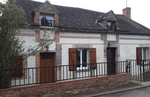 Maison chaleureuse avec cheminée des coudrais - Foto 10