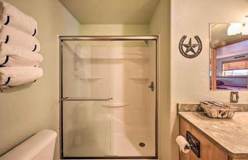 Peaceful Superior Home with Fire Pit and Mtn View - Foto 22