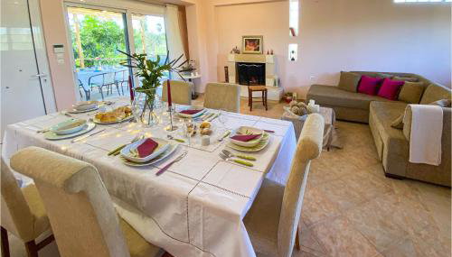 Gorgeous Home In Lakkopetra With Wifi - Foto 4