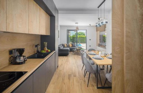 Nice Apartment In Radmani - Photo 16