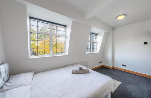 Lovely 5 Bed House in Barnet , home away from home - Foto 20