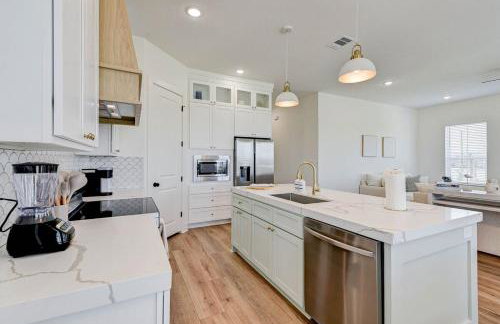 Newly Built-1 Block From Beach - Foto 22