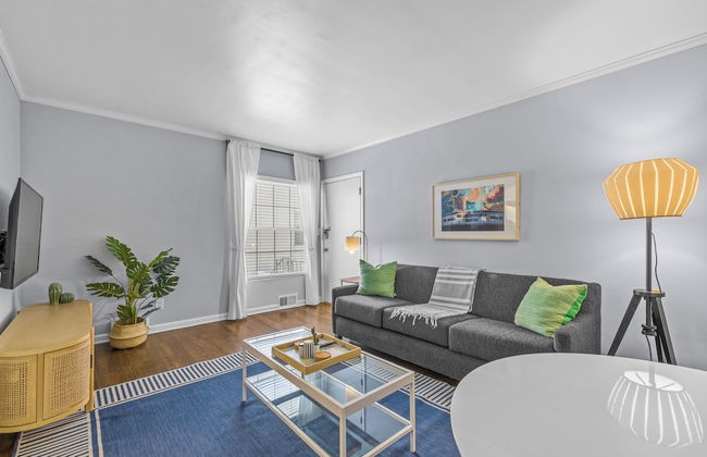 881 Furnished Apartments - Foto 21