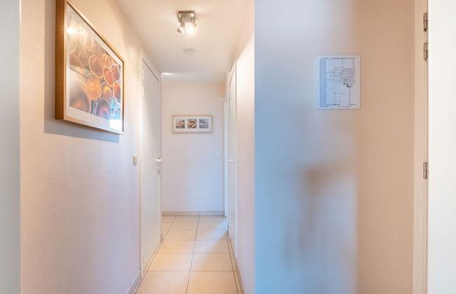 Apartment in Koksijde Near the Sea - Photo 2