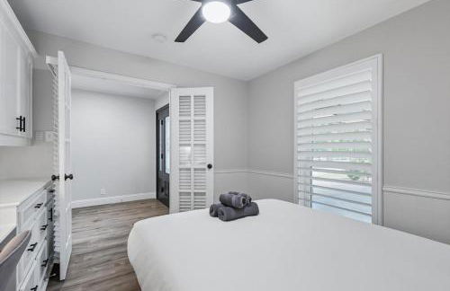 5BD Modern Farmhouse Retreat Sleeps 12 - Photo 33