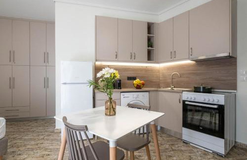 Kalamata Downtown Cuties - Foto 20