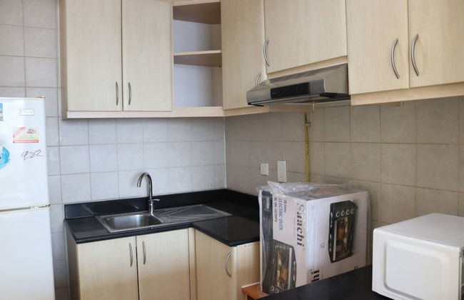 Stunning Studio With Balcony And Free Parking - Foto 3