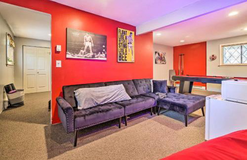 Walk to Lake Game Room Getaway in Pocono Summit! - Foto 5