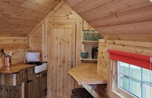 Tree Top Cabin with Private Hot Tub - Foto 9