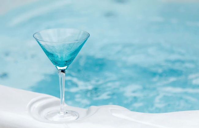 Rural Lodge Retreat With Hot Tub - Photo 20