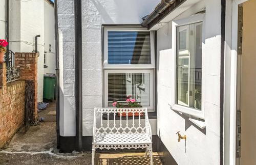 New Street Cottage - Photo 4