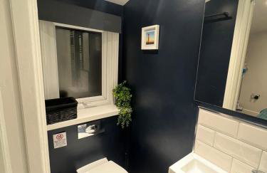 Modern Private Guest Suite Near Heathrow Free Parking & Garden - Foto 22