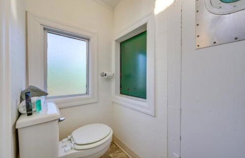 Historic Cupola Caboose with Mountain Views in Elbe - Photo 15