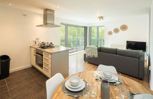 Stylish 2-Bed with Stunning View - Foto 9