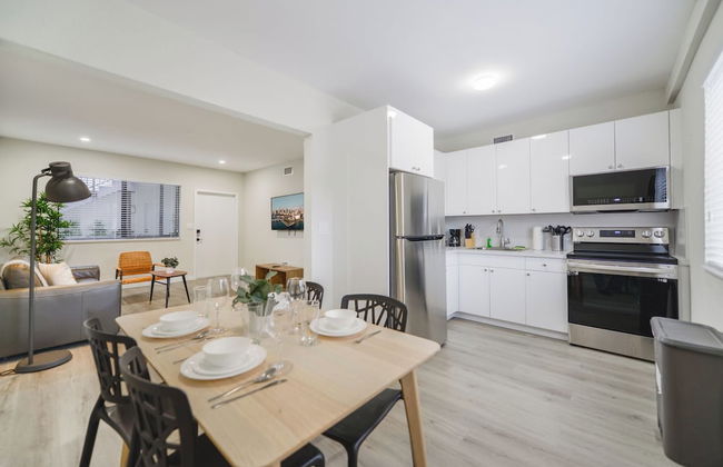 Amazing Experience in Calle Ocho - Photo 13