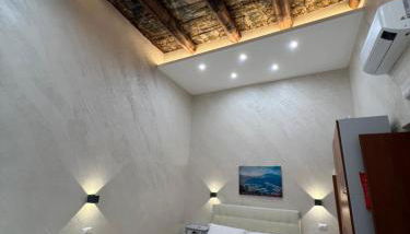 La cartolina di Napoli free parking for small cars only - Foto 4