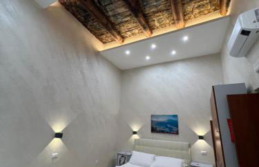 La cartolina di Napoli free parking for small cars only - Foto 4