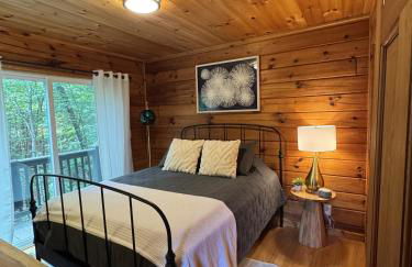 Downward Dog Lodge - Mountain Yoga Retreat, Hot Tub & Pet-Friendly Escape - Foto 49