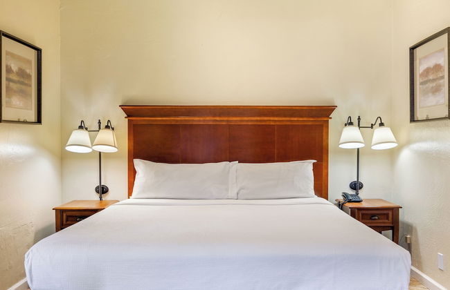 Roundhouse Resort - Photo 12