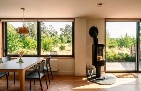 Amberwood Lodge - Photo 5