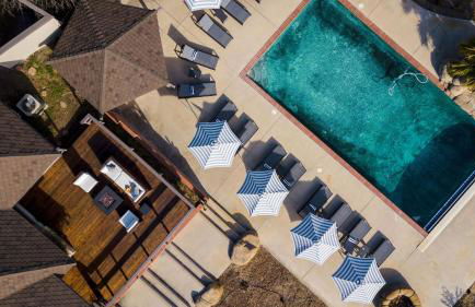 Cathedral by AvantStay Charming Secluded Estate w Sauna Pool Table Views of the Rolling Hills - Foto 9